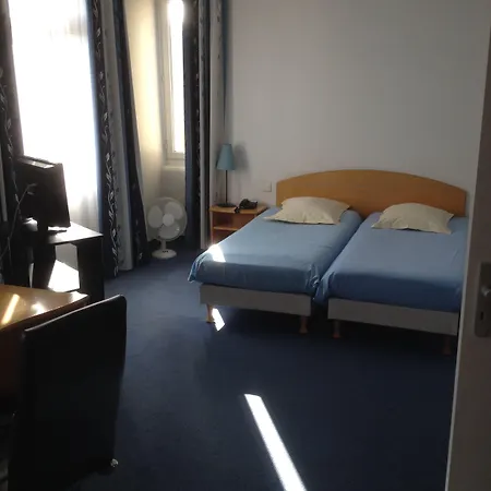 Отель Amadeus Саргемин